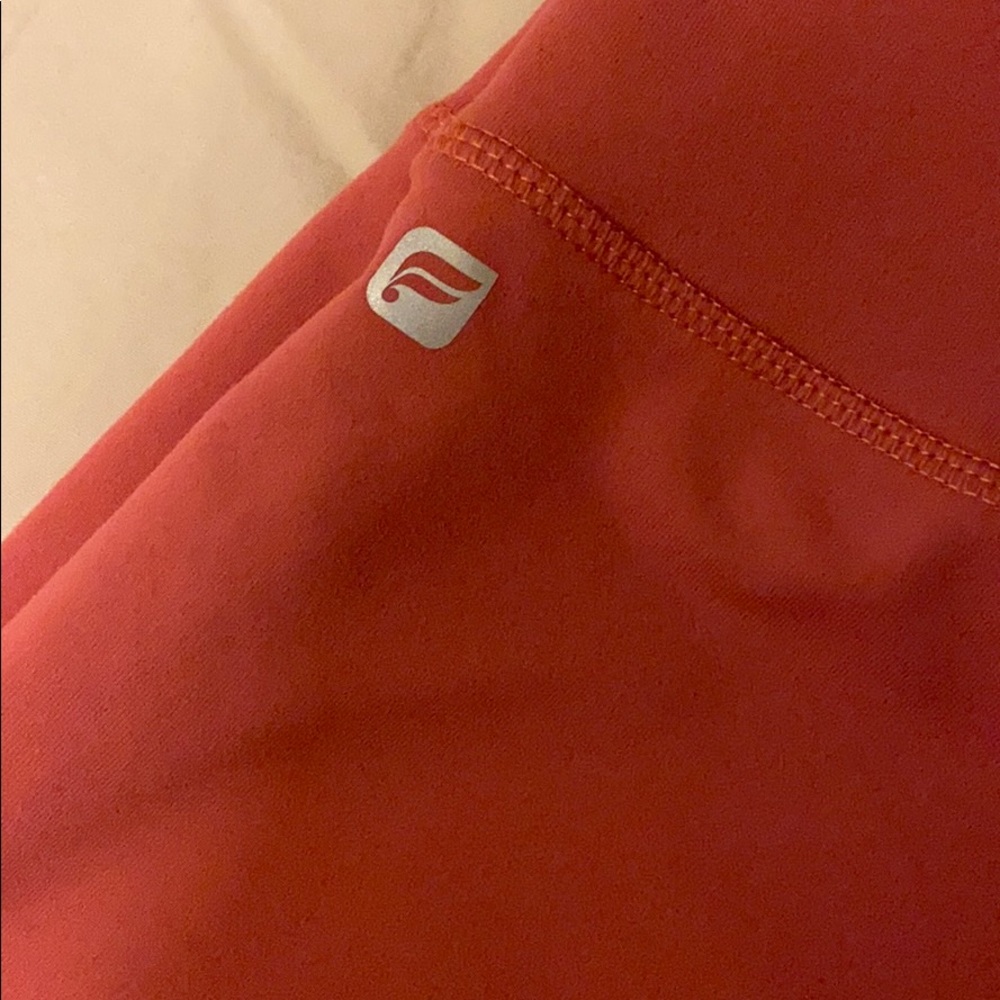 Fabletics Yoga - Picture 2 of 5